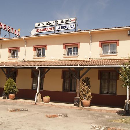 Hostal Hermanos Gutierrez Monasterio de Rodilla Extérieur photo