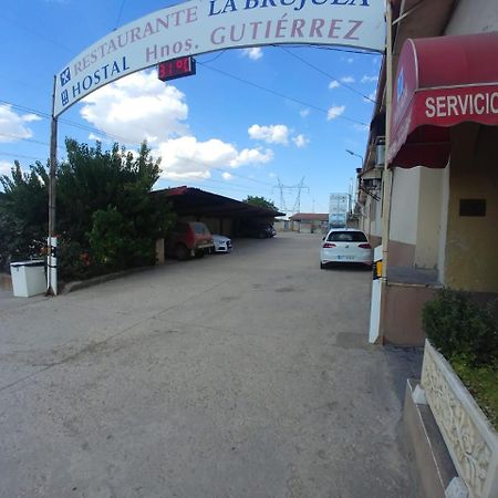 Hostal Hermanos Gutierrez Monasterio de Rodilla Extérieur photo