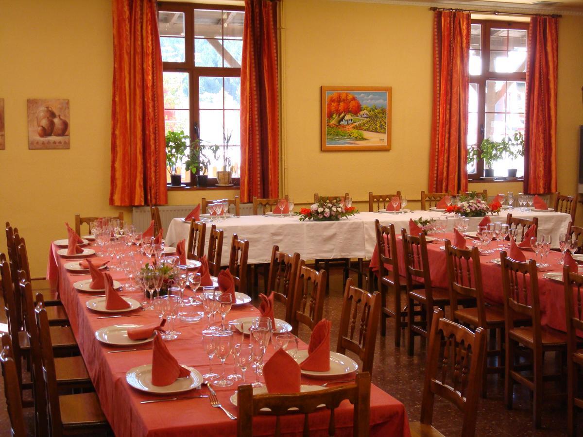 Hostal Hermanos Gutierrez Monasterio de Rodilla Extérieur photo
