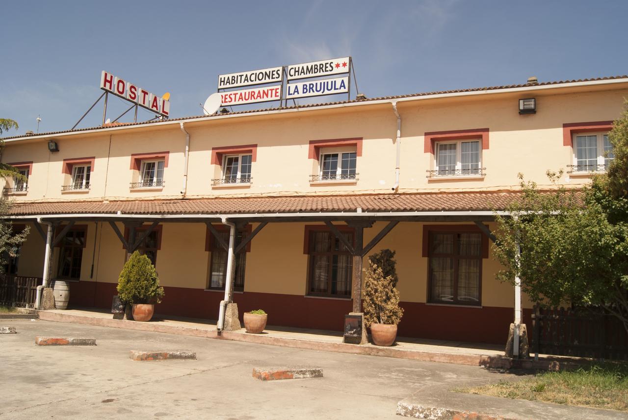 Hostal Hermanos Gutierrez Monasterio de Rodilla Extérieur photo