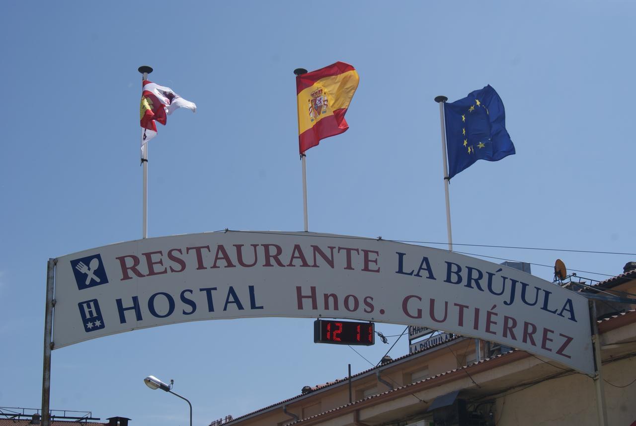 Hostal Hermanos Gutierrez Monasterio de Rodilla Extérieur photo